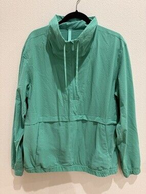 Lululemon Pack Light Pullover Seersucker Green Women's Size: 12 LW4BNZS